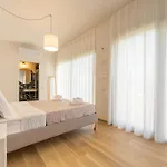 Villa Torre Anna - Historical Tower - Private Pool & Jacuzzi Urbisaglia