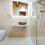 Torre Anna - Historical Tower - Private Pool & Jacuzzi Villa Urbisaglia