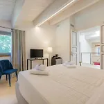 Villa Torre Anna - Historical Tower - Private Pool & Jacuzzi Urbisaglia