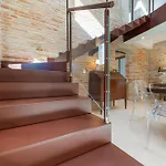 Villa Torre Anna - Historical Tower - Private Pool & Jacuzzi *