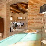 Villa Torre Anna - Historical Tower - Private Pool & Jacuzzi Urbisaglia