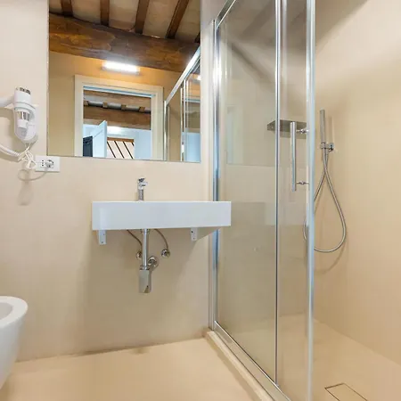 Βίλα Torre Anna - Historical Tower - Private Pool & Jacuzzi Urbisaglia