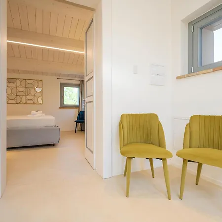 Villa Torre Anna - Historical Tower - Private Pool & Jacuzzi
