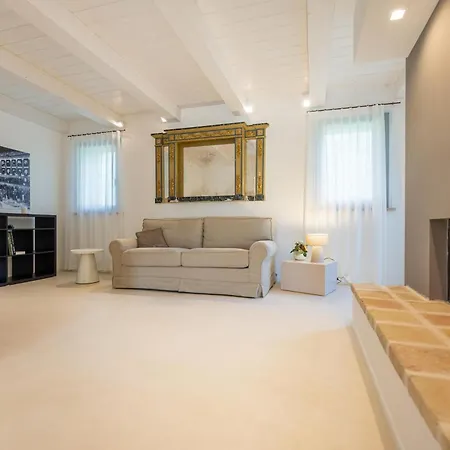 Torre Anna - Historical Tower - Private Pool & Jacuzzi Βίλα *