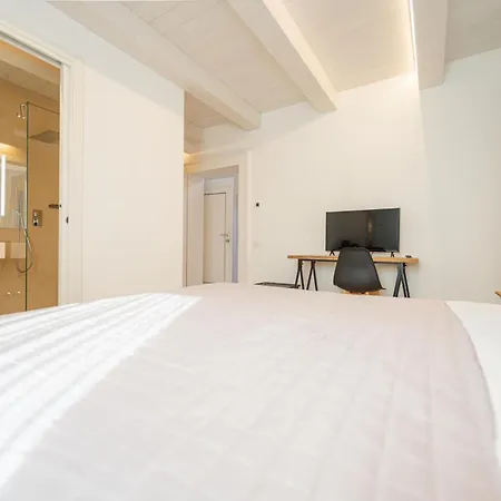 Torre Anna - Historical Tower - Private Pool & Jacuzzi *