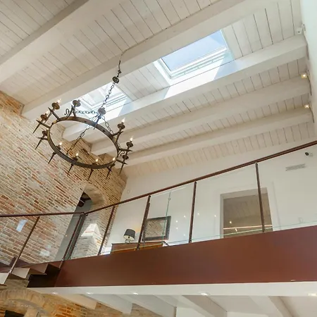 Torre Anna - Historical Tower - Private Pool & Jacuzzi *