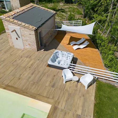 Torre Anna - Historical Tower - Private Pool & Jacuzzi