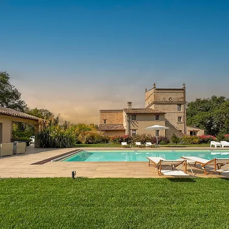 Βίλα Torre Anna - Historical Tower - Private Pool & Jacuzzi